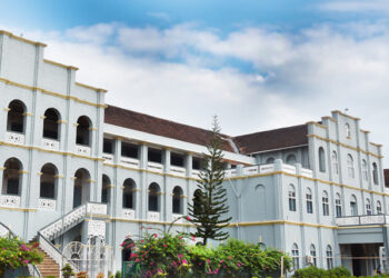 The Establishment and Early Years of Saint Aloysius College, Mangalore (1880–96)