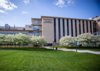 Creighton University’s Magis Catholic Teacher Corps: The Living Tradition of Jesuit Education