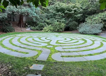 Walking labyrinth